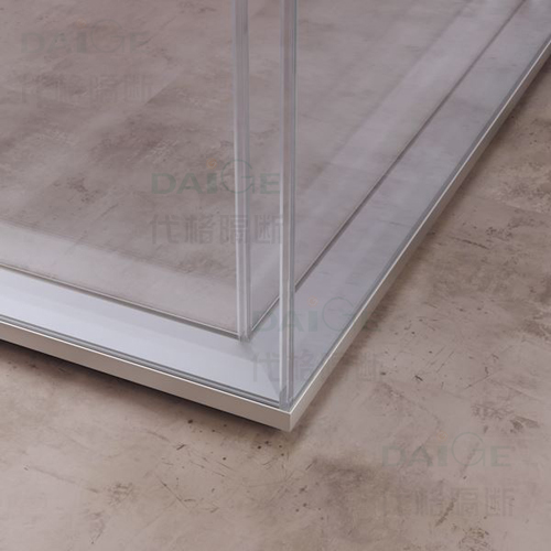 全景辦公室玻璃隔斷墻節(jié)點